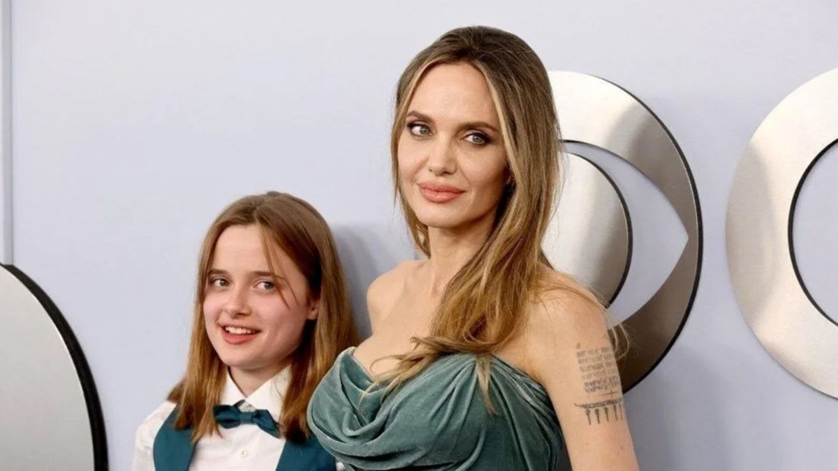 Angelina Jolie’nin yeni dövmesi! Kızıyla aynı yazıyı yazdırdı