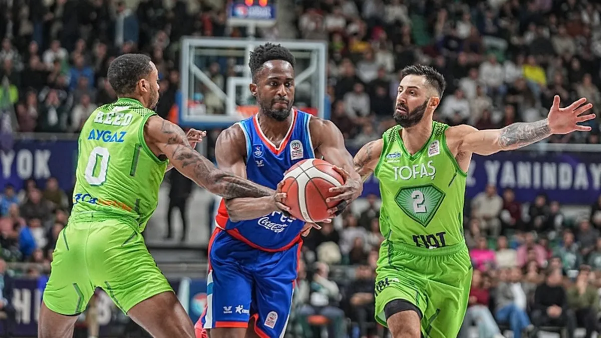 TOFAŞ, Anadolu Efes engelini de geçti!