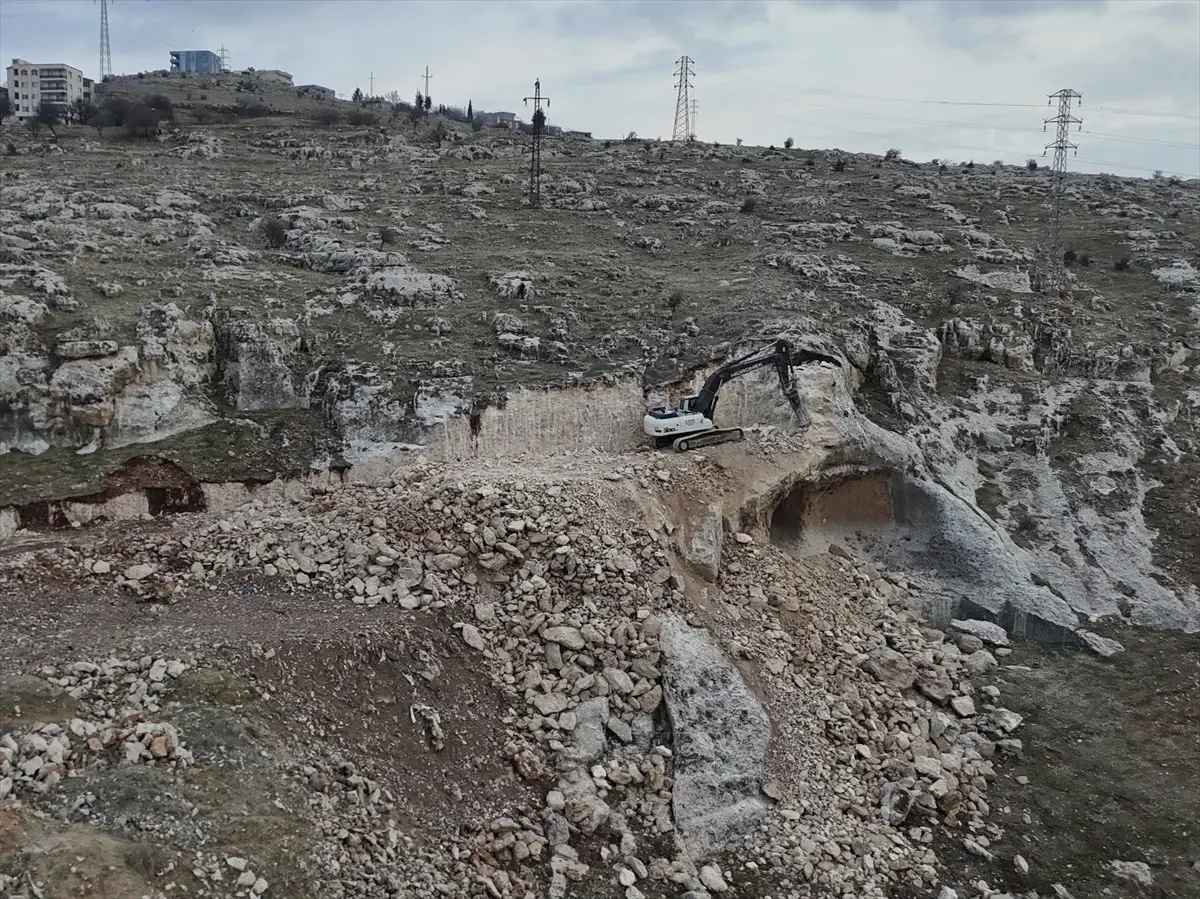 Mardin’de Modern Yol Çalışması Başladı